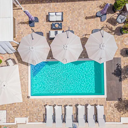 Lovely Home In Brodarica With Jacuzzi Hotel Brodarica (Sibenik-Knin)