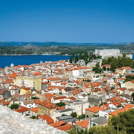 Lovely Home In Brodarica With Jacuzzi Hotel 5*