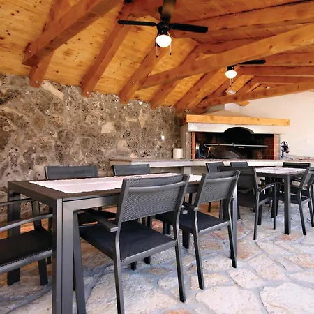 Lovely Home In Brodarica With Jacuzzi 5* Brodarica (Sibenik-Knin)