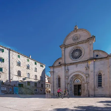Hotel Lovely Home In Brodarica With Jacuzzi Brodarica (Sibenik-Knin)