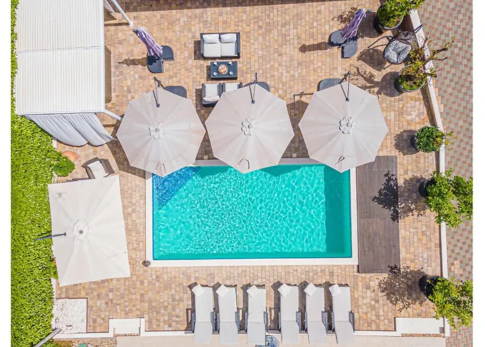 Lovely Home In Brodarica With Jacuzzi Vikendica Brodarica (Sibenik-Knin)