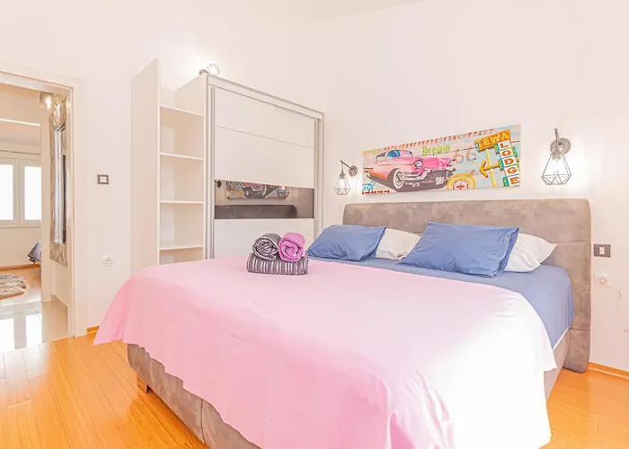 Lovely Home In Brodarica With Jacuzzi Brodarica (Sibenik-Knin)